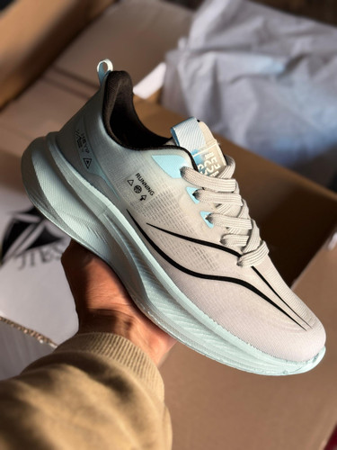 کفش سبک زنانه